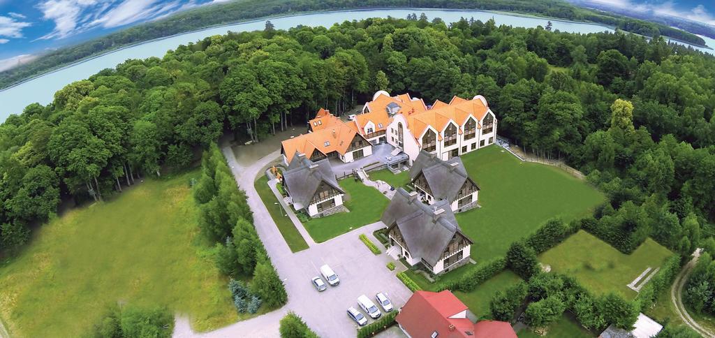 Hotel Aubrecht Country Spa Resort Przechlewo Bagian luar foto