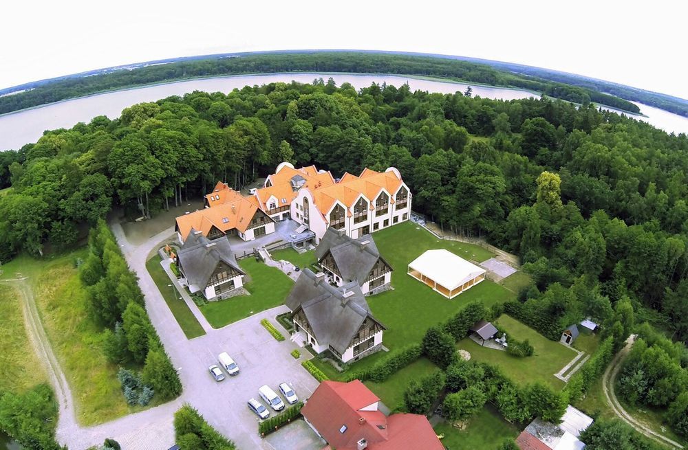 Hotel Aubrecht Country Spa Resort Przechlewo Bagian luar foto