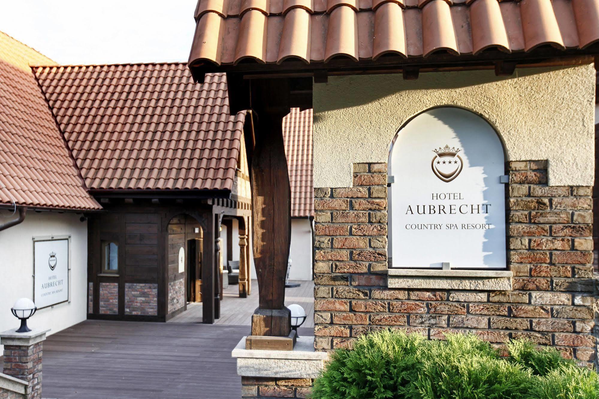 Hotel Aubrecht Country Spa Resort Przechlewo Bagian luar foto