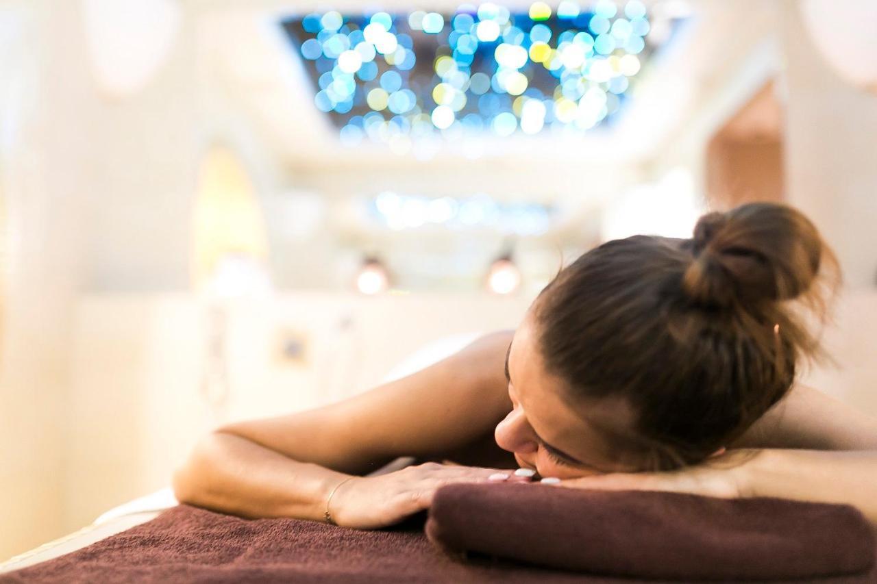 Hotel Aubrecht Country Spa Resort Przechlewo Bagian luar foto