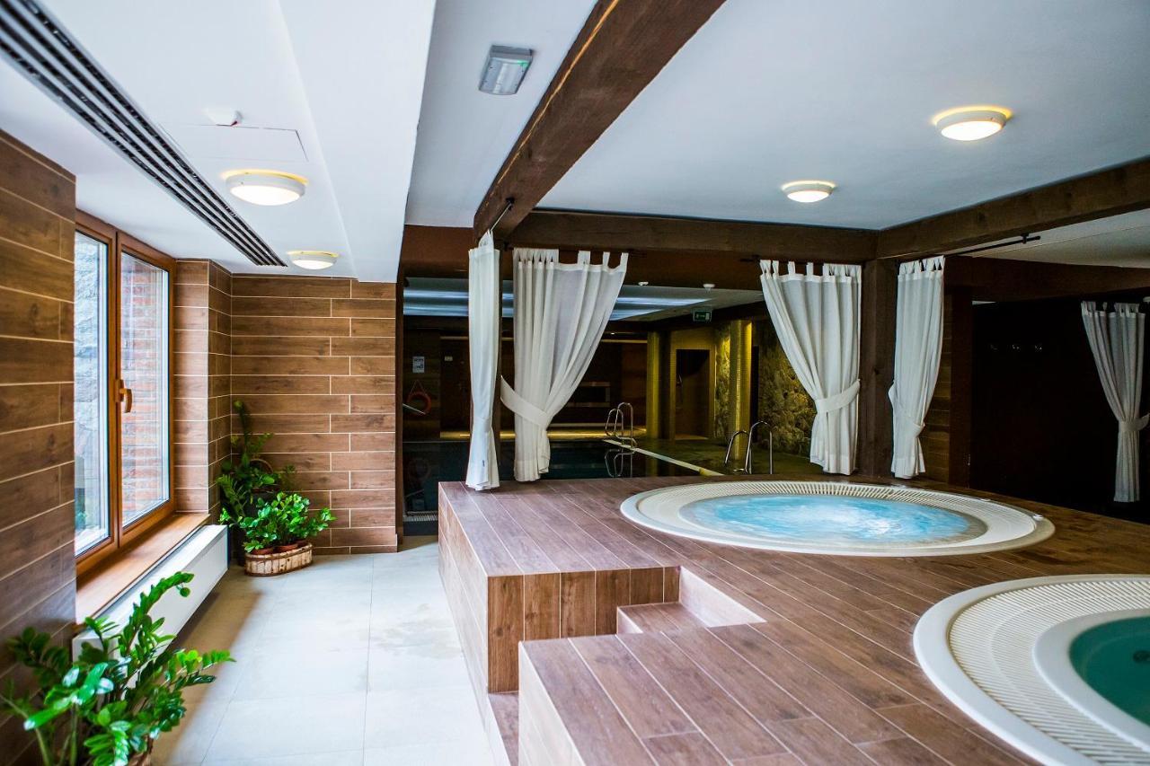 Hotel Aubrecht Country Spa Resort Przechlewo Bagian luar foto