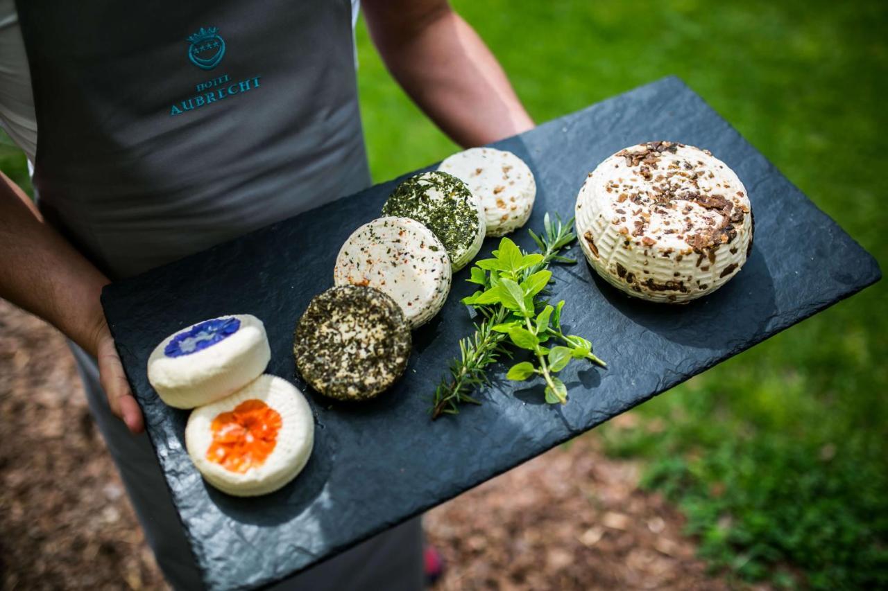 Hotel Aubrecht Country Spa Resort Przechlewo Bagian luar foto
