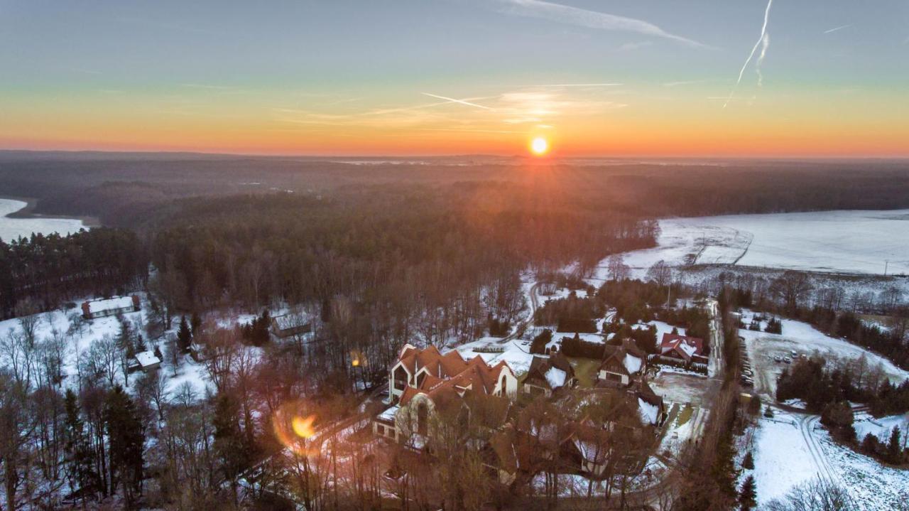 Hotel Aubrecht Country Spa Resort Przechlewo Bagian luar foto
